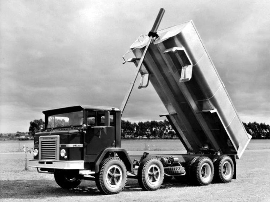  International ACCO 8x4 Tipper 1968 года  (фото 1 из 1)